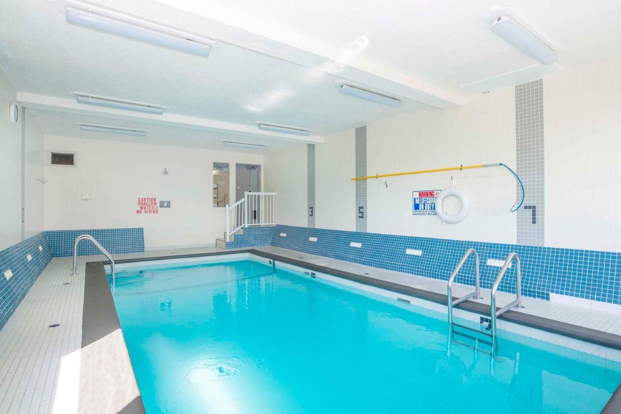 Sandman Hotel & Suites Prince George Extérieur photo